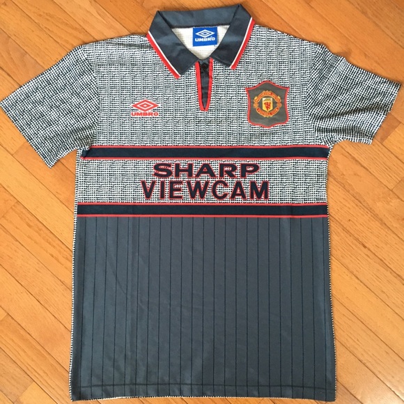 Manchester United 1995-96 Away Jersey by Umbro. Retro. Gray. Size Medium - Picture 1 of 6